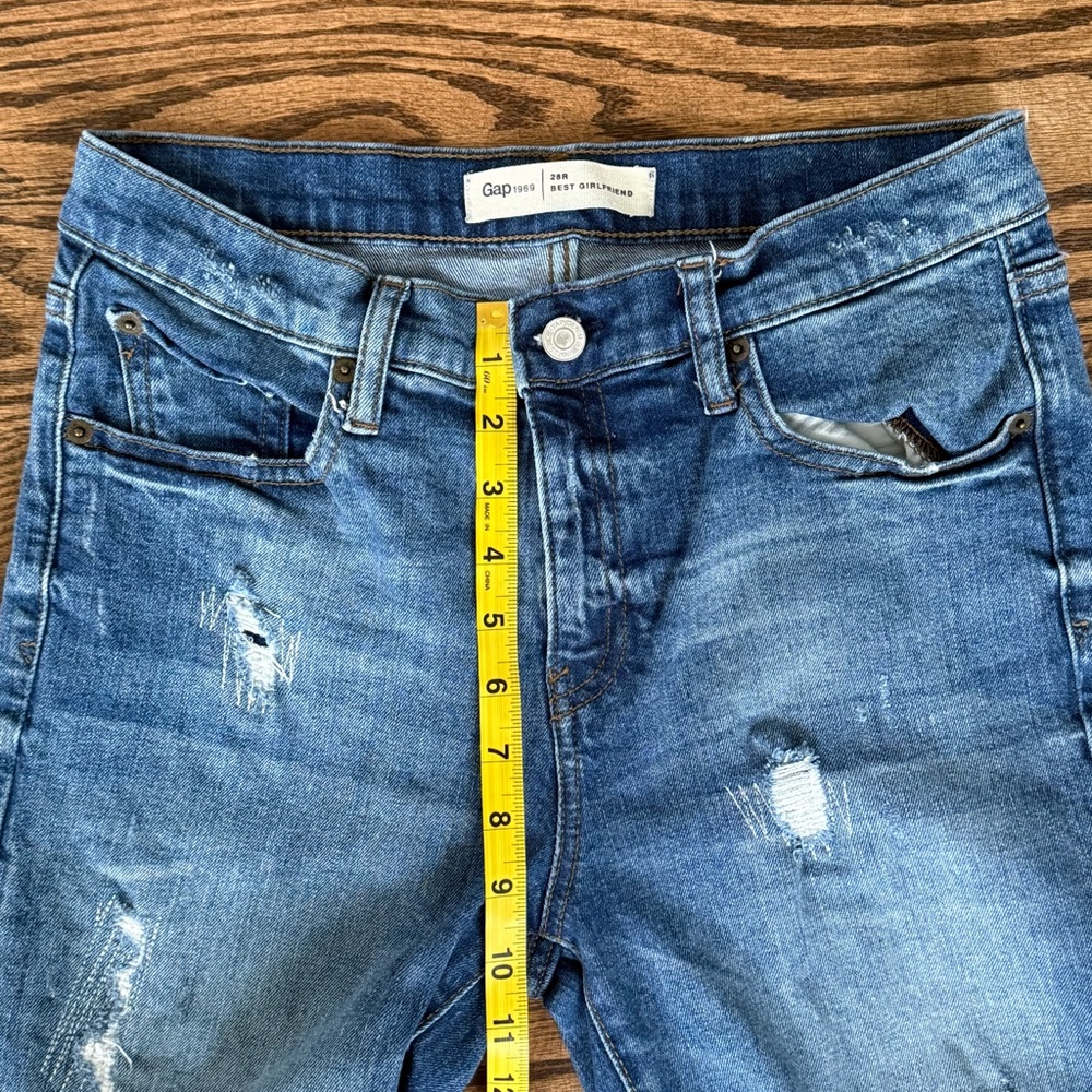 GAP best girlfriend denim size 28/6